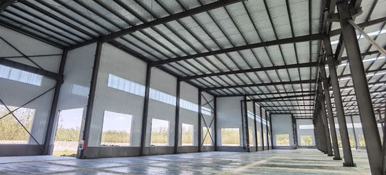 Προσαρμοσμένο κατασκευασμένο χάλυβα δομή κτίριο θερμό έλαση με αποθήκη πιστοποιητικών CE / ISO / SGS