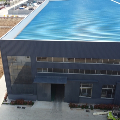 Προετοιμασμένη χάλυβα δομή αποθήκη Q235B Q355B Custom βιομηχανικό κτίριο