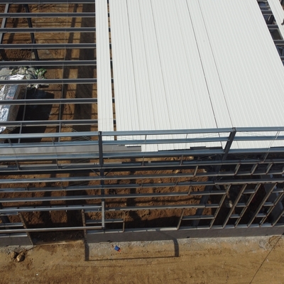Q235B Κτίρια από χάλυβα EPS Wall PEB με διάρκεια ζωής 50 ετών