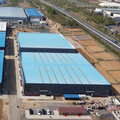 Q235B Προσυσκευασμένο κτίριο αποθήκης από χάλυβα με διάρκεια ζωής 50 ετών
