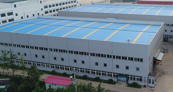 Εργαστήριο μεταλλικών κατασκευών από χάλυβα Q345 με κολώνες Η διατομής γαλβανισμένες εν θερμώ