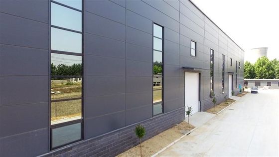 Μονωμένη Προκατασκευασμένη Αποθήκη από Χάλυβα με Επένδυση από Γαλβανισμένο Ψευδάργυρο και Αλουμίνιο
